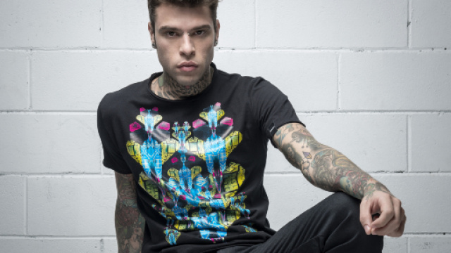 Fedez scrive per errore sul web il numero di Valentina Ferragni