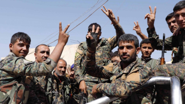 L'Isis uccide un italiano: Lorenzo era in Siria per combattere con i curdi