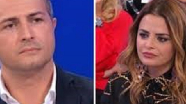 Uomini e donne puntata del 19 marzo: Roberta e Riccardo si dicono addio dopo lo schiaffo