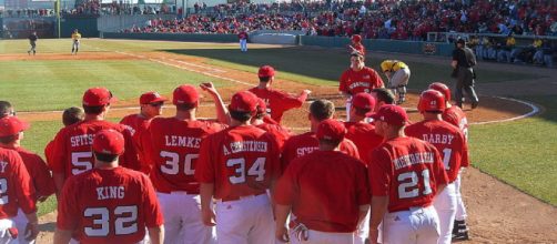Nebraska baseball tops #3 team in the country [Image via Thundrplaya/Wikimedia Commons]