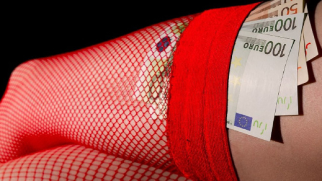 Prostituzione legale: apertura del M5S.