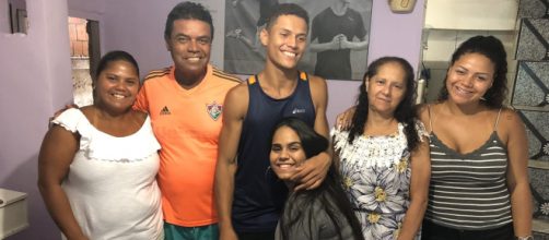 Danrley reencontra namorada. (Arquivo Blasting News)