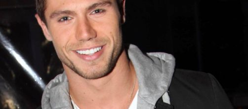 Jonas Sulzabach exibe-se de toalha no Instagram. (Arquivo Blasting News)