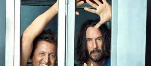 Os atores Alex Winter e Keanu Reeves voltam a interpretar a dupla Bill e Ted (DIvulga&ccedil;&atilde;o)