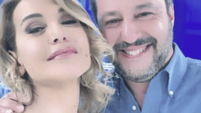 Barbara d'Urso commenta l'intervista (e le domande scomode sui gay ... - bitchyf.it