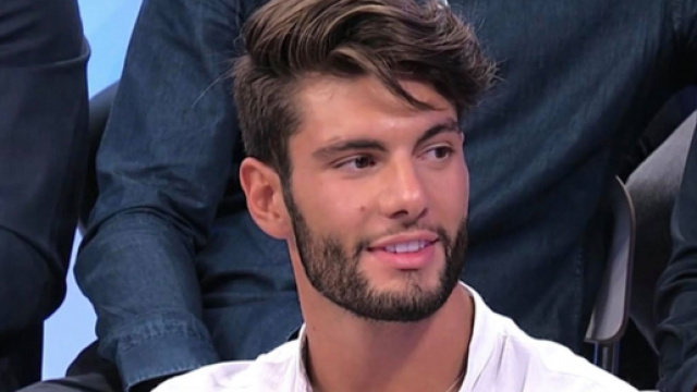 Uomini e donne, spoiler nuova registrazione: Luca Daffr&egrave; si dichiara per Angela, nuova corteggiatrice per Andrea