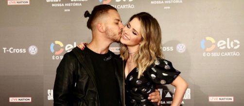 Sandy reage a sucesso de turn&ecirc;: "Emocionada, feliz e assustada". (Arquivo Blasting News)