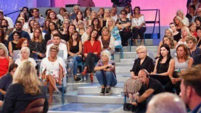 U&D, ex corteggiatore svela cosa accade dietro le quinte: 'Cercano ... - dailymotion.com