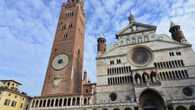 Gita a Cremona tra Stradivari e torrone mostarda e monumenti - travelfar.it