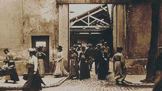 L'uscita dalle officine Lumi&egrave;re