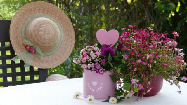 Oroscopo del 23 marzo: previsioni astrali su amore e lavoro per i dodici segni zodiacali