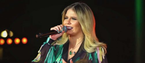 Mar&iacute;lia Mendon&ccedil;a d&aacute; um up no visual. (Arquivo Blasting News)