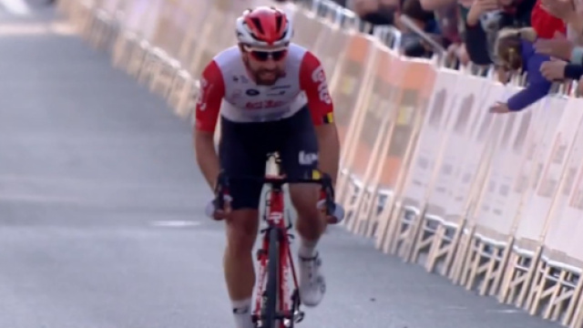 Thomas De Gendt vince la prima tappa della Volta Catalunya