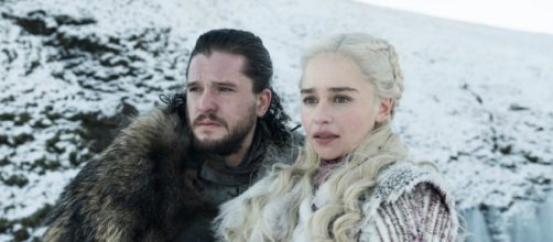 Jon Snow e Daenerys em cena de 'Game of Thrones'. (Divulga&ccedil;&atilde;o/HBO)