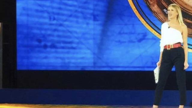 Isola dei Famosi, Soleil Sorg&egrave; fuori dal reality alla prima eliminazione: applausi in studio e web soddisfatto.