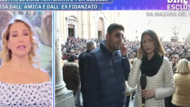 Omicidio di Nicoletta Indelicato: un testimone intervistato a Pomeriggio Cinque durante i funerali ha fornito un movente economico.