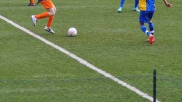 Treviso, calciatore di colore offeso in campo.