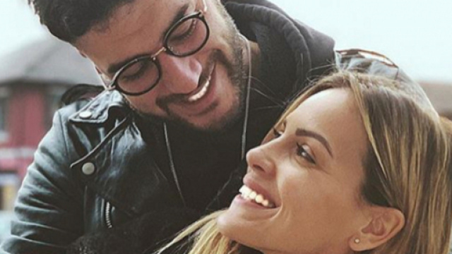Uomini e Donne gossip, Lorenzo e Claudia innamoratissimi: si tatuano sul braccio 'Love'