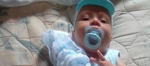 M&atilde;e aponta o pai do beb&ecirc; como respons&aacute;vel pela morte do filho. (Foto: Reprodu&ccedil;&atilde;o/Facebook/Arquivo Pessoal)