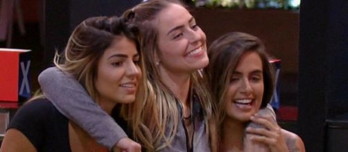 Paula, Hariany e Carol no BBB19. (Reprodu&ccedil;&atilde;o/Globoplay)