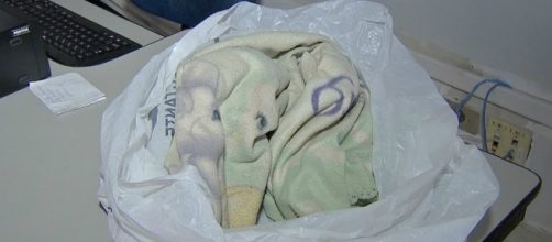 Rec&eacute;m-nascido &eacute; encontrado no estacionamento de Posto de Sa&uacute;de em MS. (Reprodu&ccedil;&atilde;o/TV Morena)