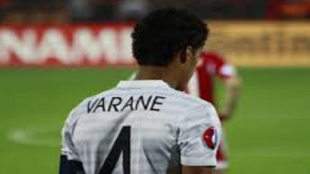 Calciomercato Juventus: si pensa a Varane per la difesa (foto- Wikipedia).