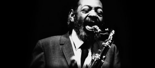 Coleman Hawkins (1904-1969) foi o m&uacute;sico que elevou o status do sax-tenor no jazz (Foto: Reprodu&ccedil;&atilde;o)