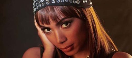 Cantora Anitta em uma das faixas de seu novo &aacute;lbum. (Reprodu&ccedil;&atilde;o/ Instagram/ @anitta)