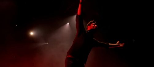 Mumford and Sons has no plans to ever put change or creativity on cruise control. [Image source: Mumford & Sons-YouTube]