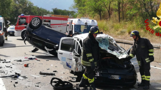 Calabria, giovane muore in un incidente stradale. (foto di repertorio)