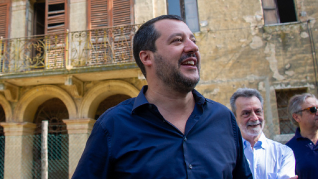 Congresso delle famiglie: Salvini replica a Di Maio: 'Orgoglioso di essere sfigato'.