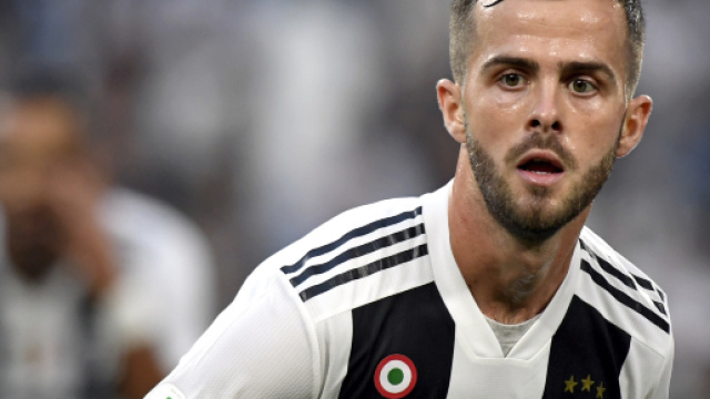 Juventus, Pjanic: "Decisioni dell'arbitro vanno rispettate"