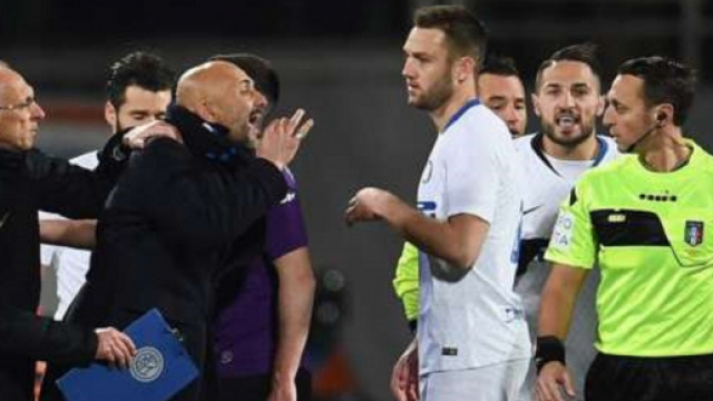 Le proteste dell'Inter contro Abisso