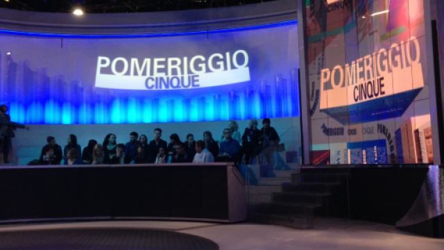 Pomeriggio 5, rissa sfiorata tra Daniela Del Secco e Maria Mons&egrave;: Barbara D&rsquo;Urso infastidita.