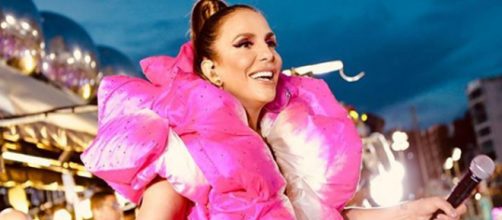 Cantora Ivete Sangalo ajudou ambulante e encantou o p&uacute;blico. (Foto: Reprodu&ccedil;&atilde;o/Instagram)