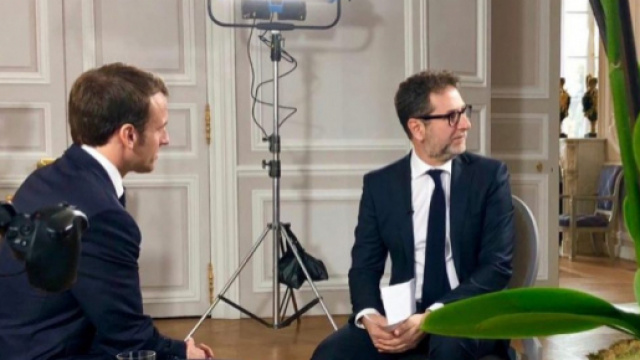 polemiche furiose dopo l'intervista di Fabio Fazio a Macron