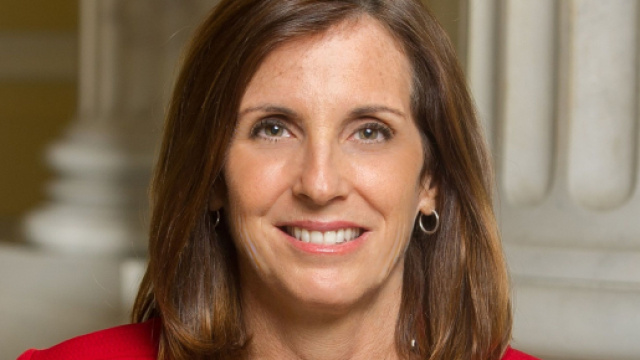 La senatrice repubblicana Martha McSally racconta il suo abuso