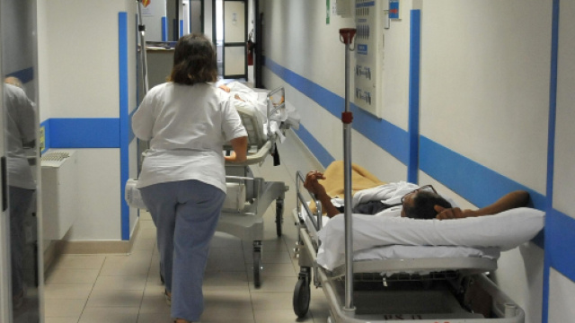 Lecce, 72enne muore al pronto soccorso