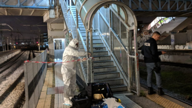 San Giorgio a Cremano: 24enne violentata in stazione: fermati tre ragazzi