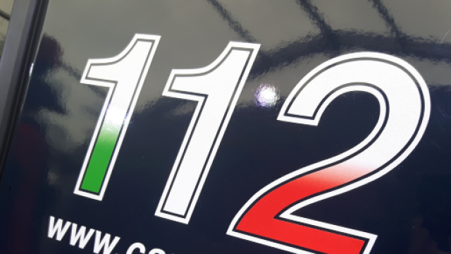 Brindisi, uomo ubriaco vuole denunciare la fidanzata che l'ha picchiato: 36enne nei guai.