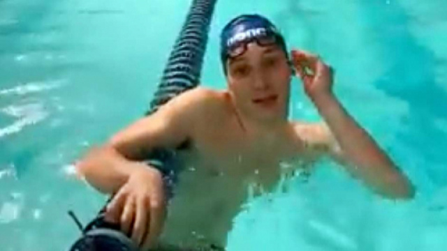 Roma, dopo l'agguato Manuel Bortuzzo finalmente torna in piscina | iltempo.it