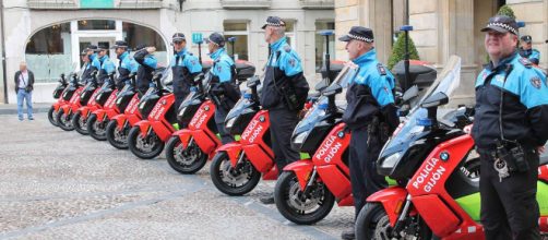 La Polic&iacute;a de Gij&oacute;n adquiere 10 scooter el&eacute;ctricos BMW C evolution ... - motorbikemag.es