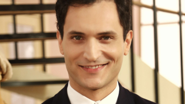 Spoiler Il paradiso delle signore: Riccardo passa da una crisi di astinenza all'altra