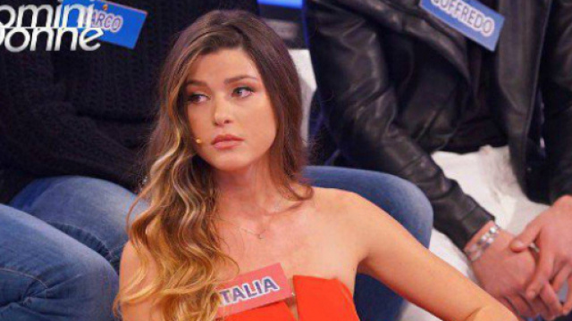 Uomini e Donne, Natalia: 'Ivan sperava di non trovare Sonia dietro la tenda'.