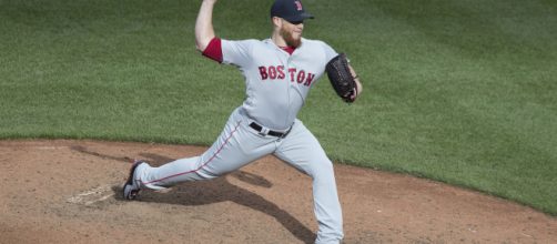 Craig Kimbrel has 333 career saves which is the most among an active pitcher in the major leagues. [image source: Keith Allison- Flickr]