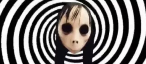 O alerta aos pais sobre o desafio da Momo volta novamente. (Reprodu&ccedil;&atilde;o/Arquivo Blasting News).