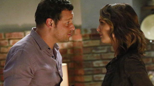 Alex Karev - Jo Wilson FONTE: Google