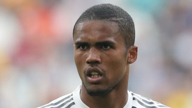 Juve, rientro vicino per Douglas Costa: il brasiliano in estate potrebbe essere ceduto