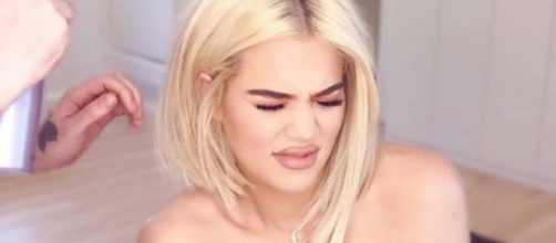 Khlo&eacute; Kardashian aparece em foto com 14 dedos. (Divulga&ccedil;&atilde;o/Instagram/@khloekardashian)