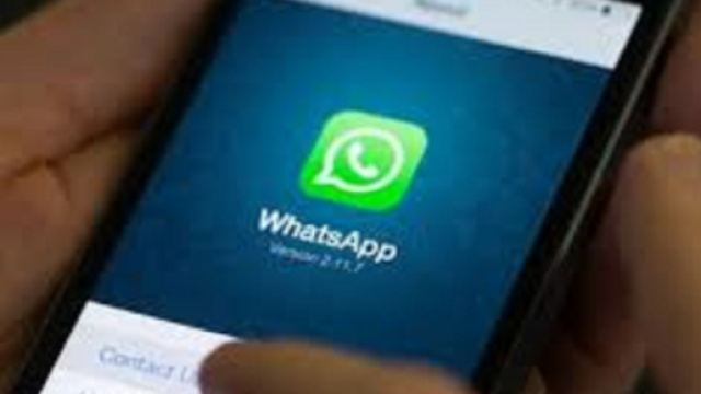 Un gruppo WhatsApp per incitare le ragazze all'anoressia.